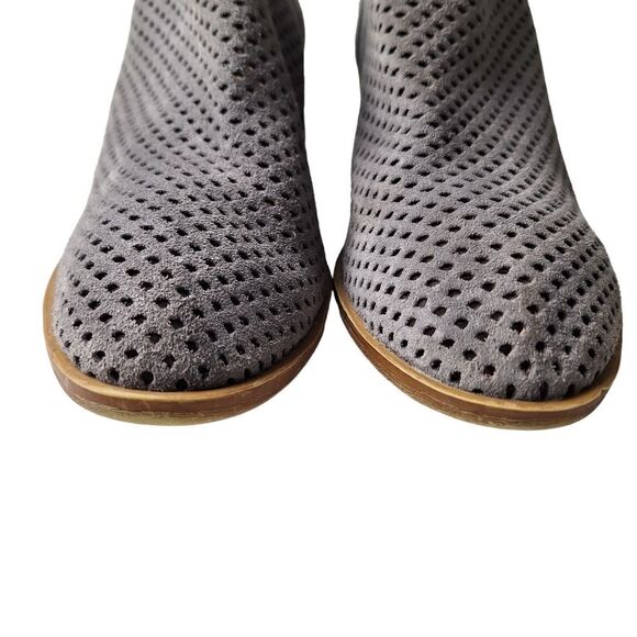 Lucky Brand Gray Size 8.5 Baylah Perforated Cut Out Suede Ankle Zip‎ Up Bootie - Picture 4 of 9